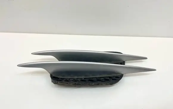 Mercedes-Benz SL R230 Fender trim (molding) A2306900236 2306900236