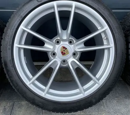 Porsche 911 992 R19 alloy rim 992601025 992601025B