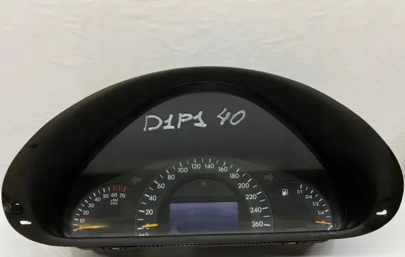 Mercedes-Benz C W203 Speedometer (instrument cluster) A2035406111