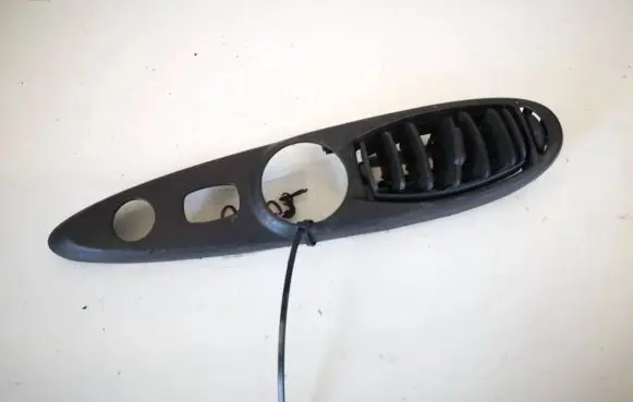 Peugeot 807 Dash center air vent grill