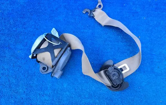 BMW X3 F25 Front seatbelt 7258430