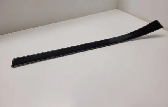 BMW 5 E39 Front door trim bar 8172032