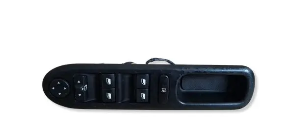 Peugeot 407 Electric window control switch 96468704XT