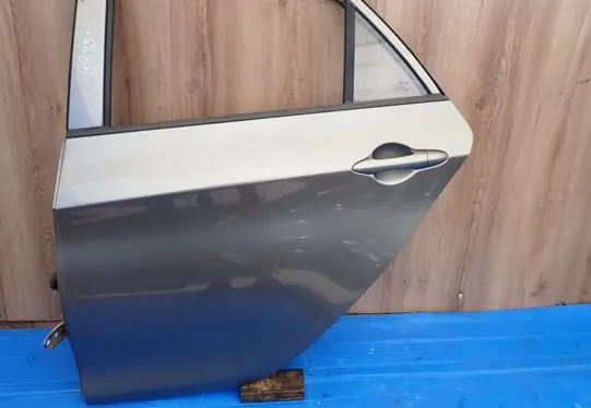 KIA Picanto Rear door