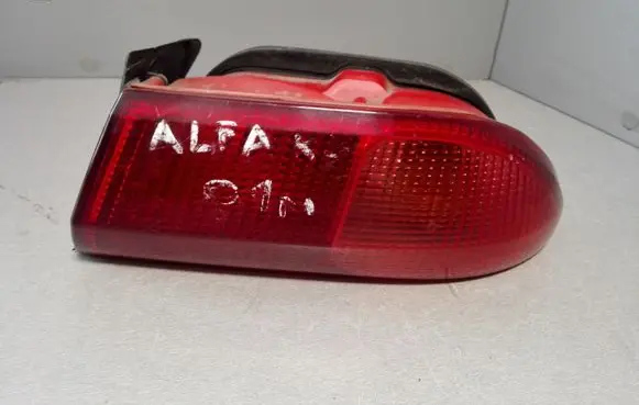 Alfa Romeo 156 Rear/tail lights 60620136