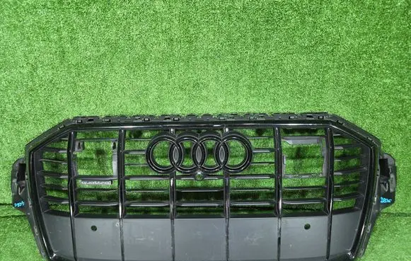 Audi SQ7 Front grill 4M0853651AJ