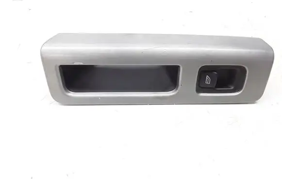 Volvo V50 Electric window control switch 8663819