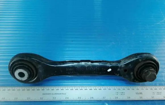 BMW 1 E81 E87 Rear control arm 6765425
