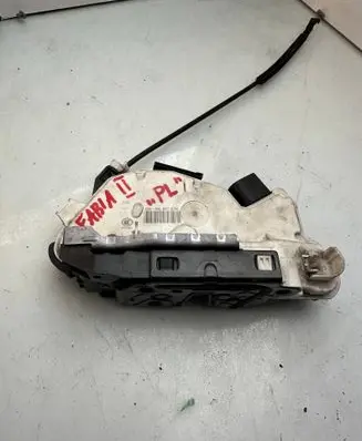 Skoda Fabia Mk2 (5J) Front door lock 5N1837015C