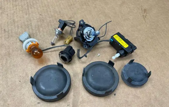 Volkswagen Sharan Headlight part 7N1941006B