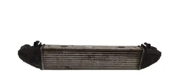 Mercedes-Benz C AMG W204 Intercooler radiator A2045000300 3130309 07T261