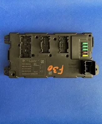 BMW 3 F30 F35 F31 Rear light relay 9279823 003018030