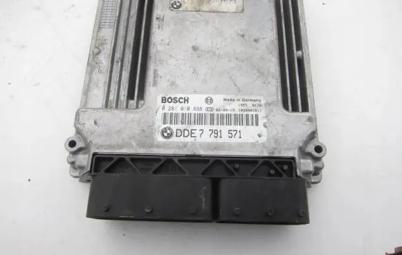 BMW 7 E65 E66 Engine control unit/module 7791571 0281010898