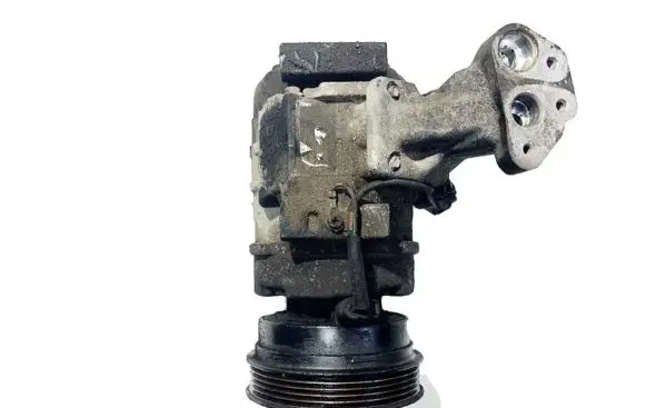 Toyota Avensis Verso Air conditioning (A/C) compressor (pump) 51152594