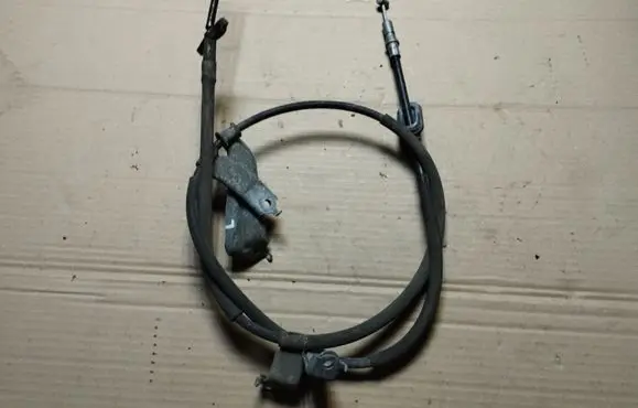 Handbrake/parking brake wiring cable