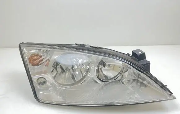 Ford Mondeo Mk III Headlight/headlamp 1S7113005BJ