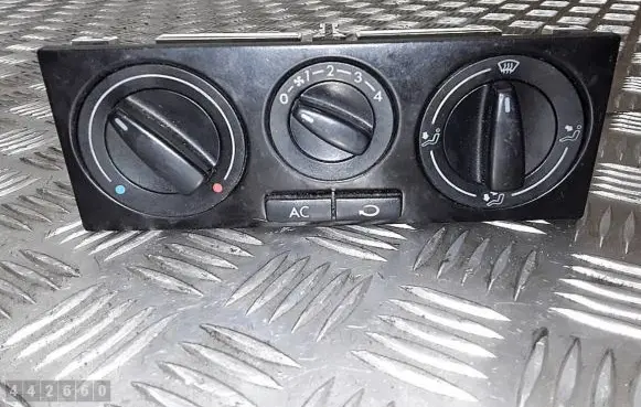 Volkswagen Golf IV Climate control unit 1J0820045F