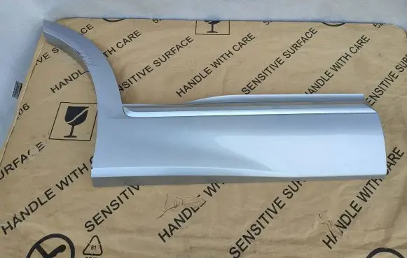 Hyundai Santa Fe Rear door trim (molding) 87732S1AC0 87732S1ACO