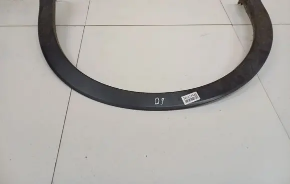Honda Civic IX Front arch trim 