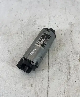 Opel Vectra C Seat adjustment motor 9457772H 040304A
