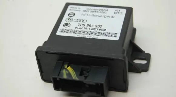 Volkswagen Touareg II Light module LCM 7P6907357
