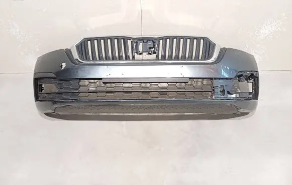 Skoda Octavia Mk4 Front bumper 5E3807221 5E3853677 5E3807611C