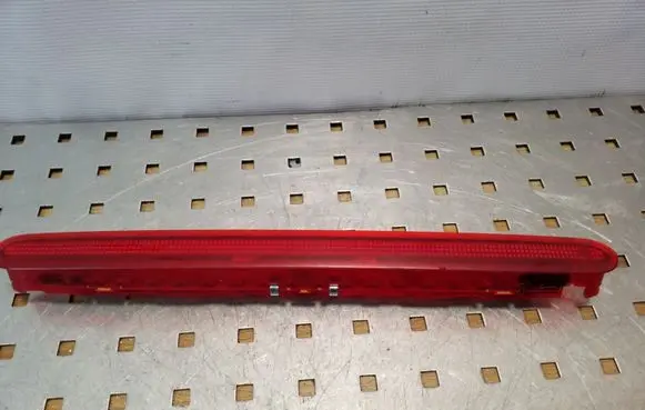 Volkswagen Touran I Third/center stoplight 1T0945097A