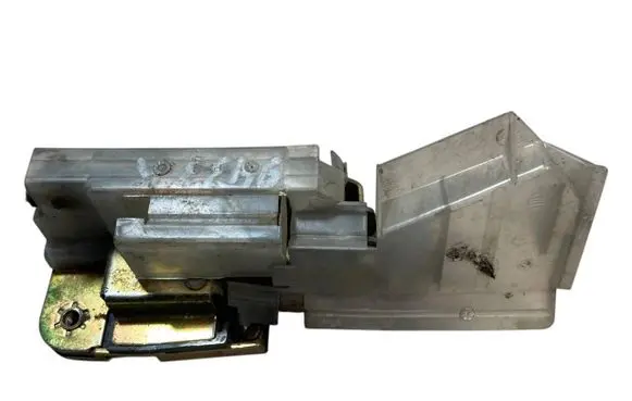 Volkswagen Transporter - Caravelle T4 Front door lock 701837015D