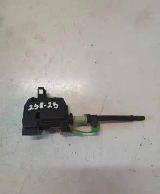 Volvo V70 Central locking motor 86113136