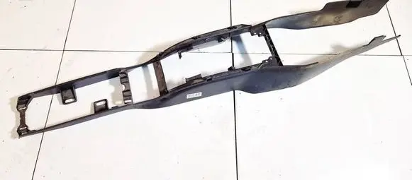 Volkswagen Polo IV 9N3 Center console 6q1864343 e3107-a1
