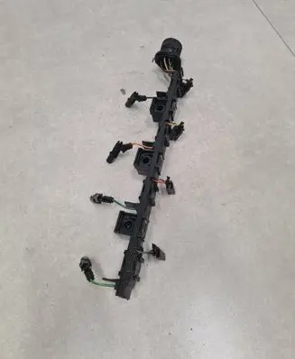 Volkswagen Touran I Fuel injector wires 03G971826A