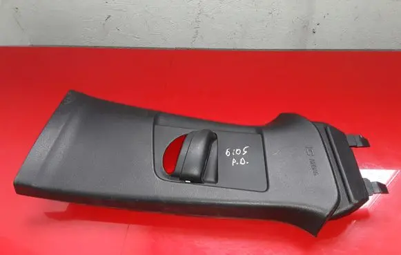Volvo V40 (B) pillar trim (top) 31307225