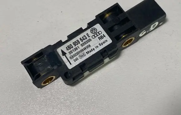 Audi A3 S3 8P Airbag deployment crash/impact sensor 4B0959643E