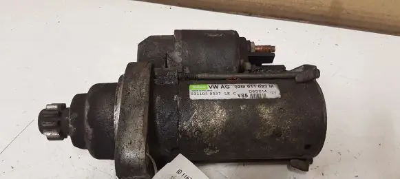 Volkswagen PASSAT B6 Starter motor 02M911023M 0311050537 D6GS14