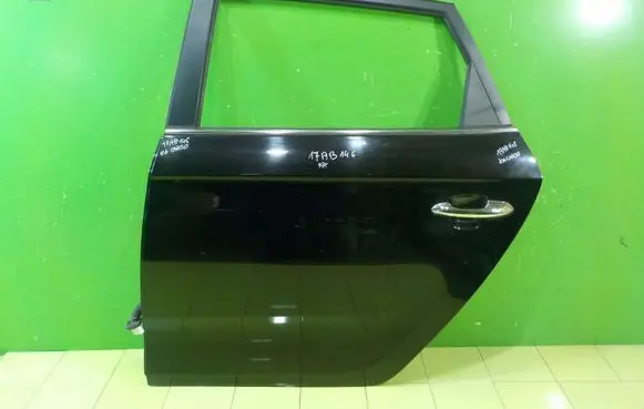 KIA Carens III Rear door 17AB146 8EFDC506F9FF4BCD9
