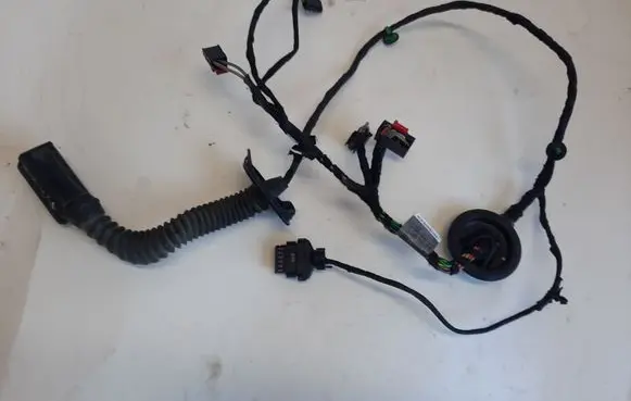 Audi A3 S3 8V Rear door wiring loom 8V5971687F