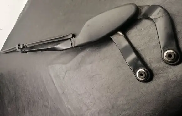 Mercedes-Benz E W211 Front wiper blade arm A2118200744 A2118200444 W211LLBS