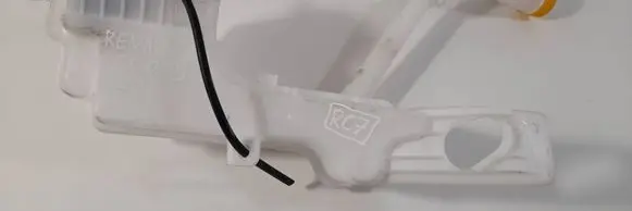 Renault Clio V Windshield washer fluid reservoir/tank 289106708R