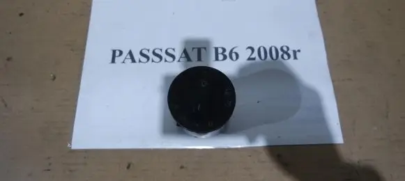 Volkswagen PASSAT B6 Light switch