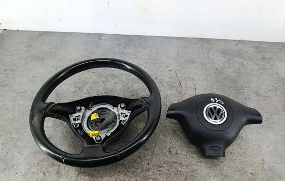 Volkswagen Golf IV Steering wheel 