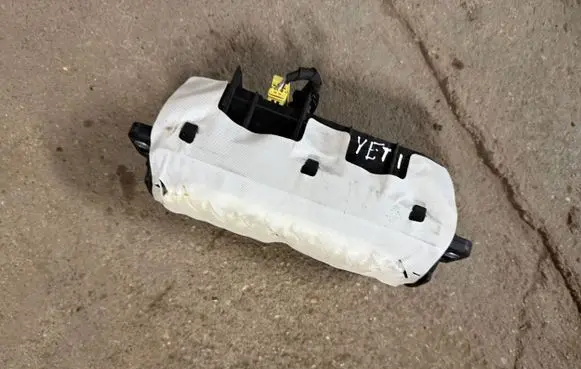 Skoda Yeti (5L) Passenger airbag 3T0880204A
