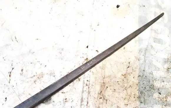 Fiat Punto (188) Front door trim (molding) a642