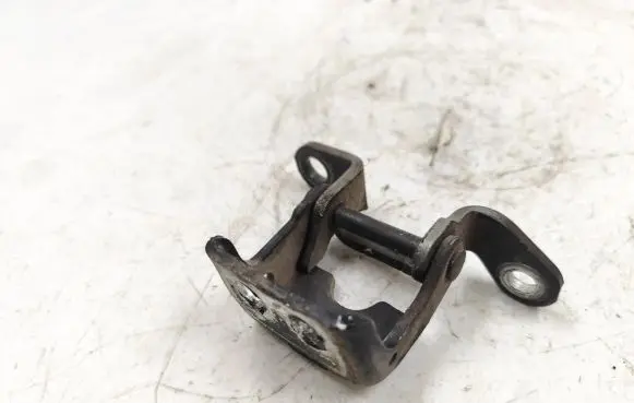 Rear door upper hinge