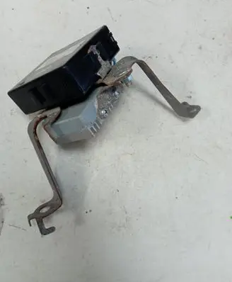Lexus NX Hand brake control module 8905078011