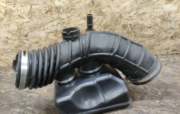 Lincoln MKS Air intake hose/pipe 8G139C662AD