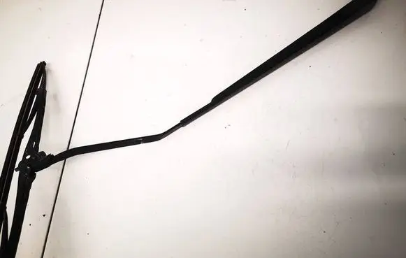 Toyota Corolla Verso AR10 Front wiper blade arm 