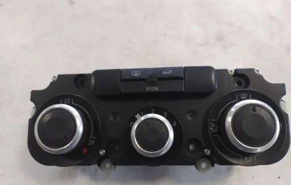 Volkswagen Golf V Climate control unit 1K0820047CB