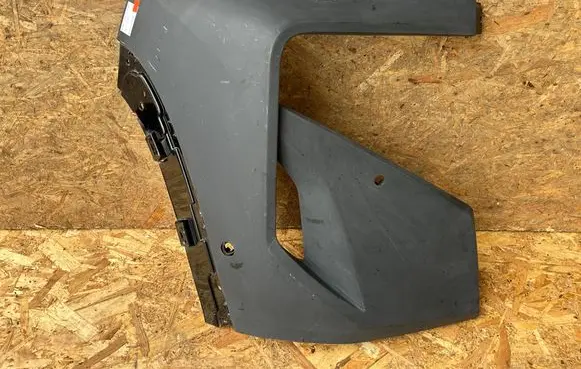 BMW XM Front bumper corner part panel trim 9852112 B004519