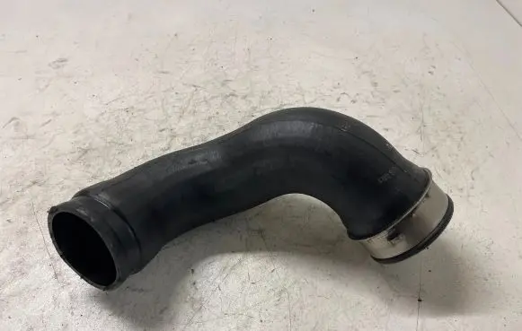 Mercedes-Benz E W211 Intercooler hose/pipe A2115283182