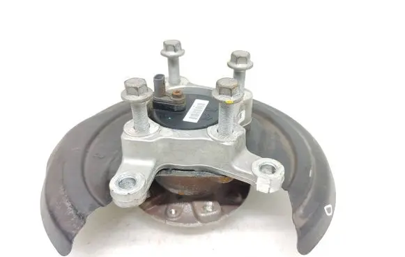 Rear wheel hub spindle/knuckle